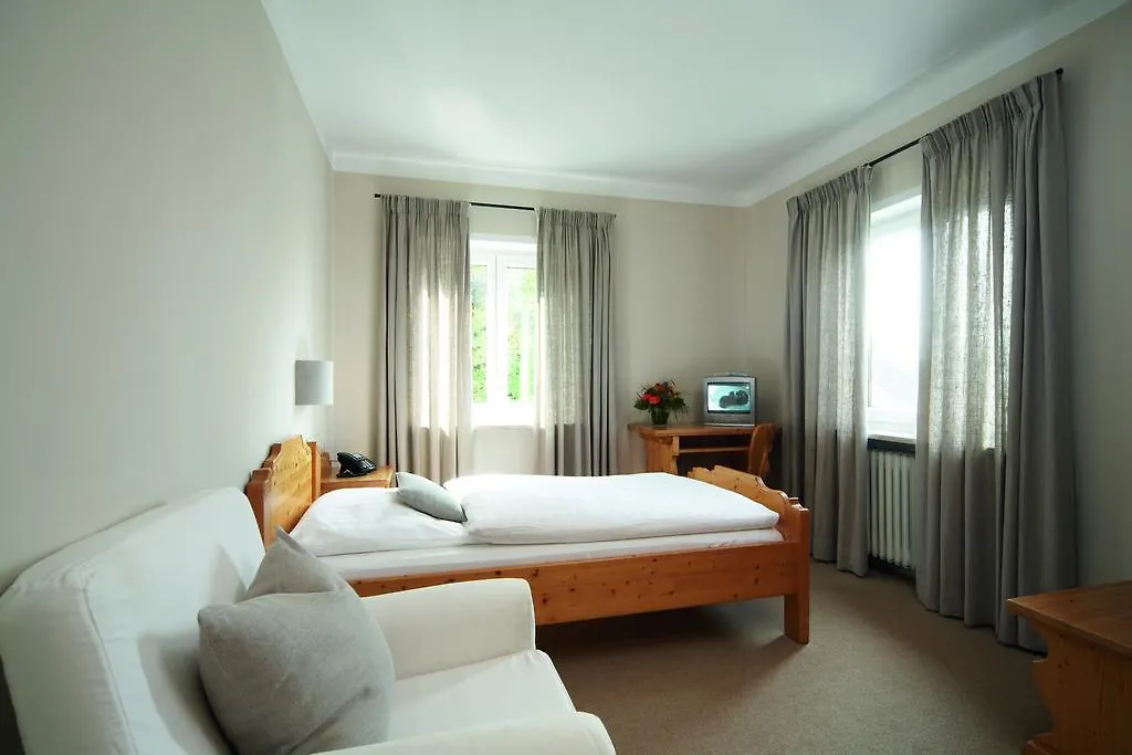 Gasthof Neuwirt Unterfoehring Inn